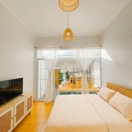 Osco Paviliun Yogyakarta Exterior foto