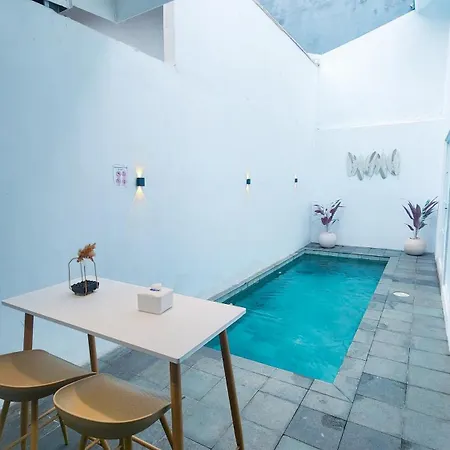 Osco Paviliun Yogyakarta Exterior foto